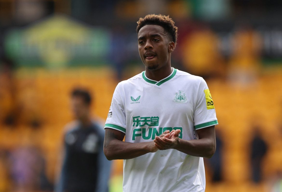 Newcastle: Howe must ditch Joe Willock